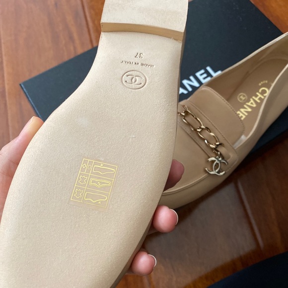 Chanel shoes - Picture 4 of 5